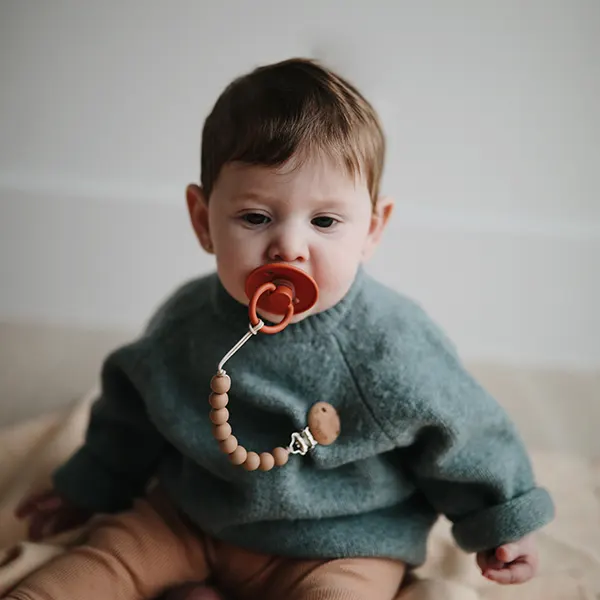 frigg pacifier baby 3