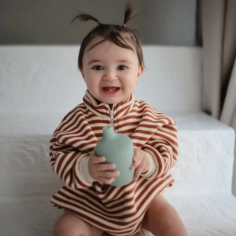 Mushie_Silicone Sippy Cup_child